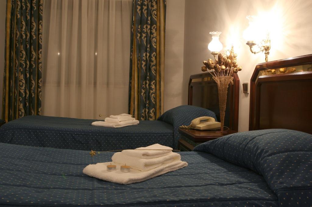 Hotel Turismo De Tabua Phòng bức ảnh